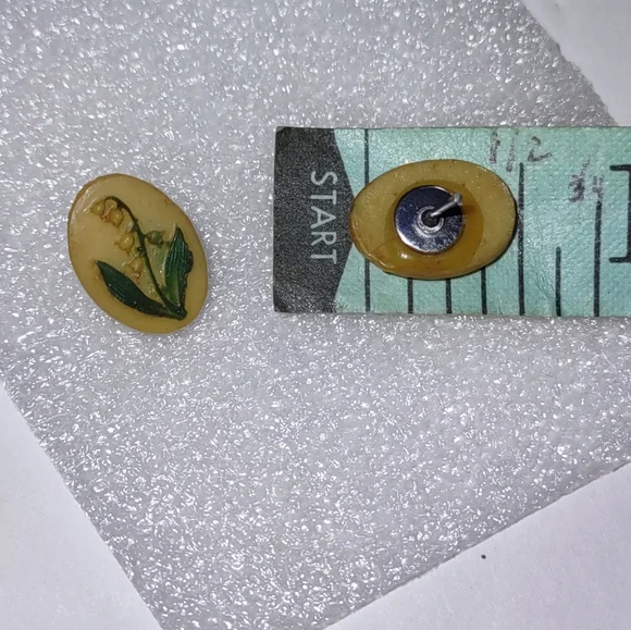 Lily Of The Valley Resin Earrings - Picture 3 of 11